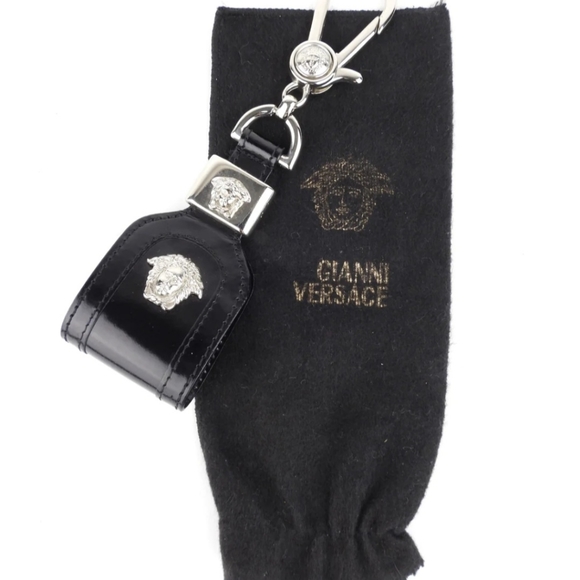 Gianni Versace Vintage Black Leather Medusa Head Keychain - Picture 2 of 3